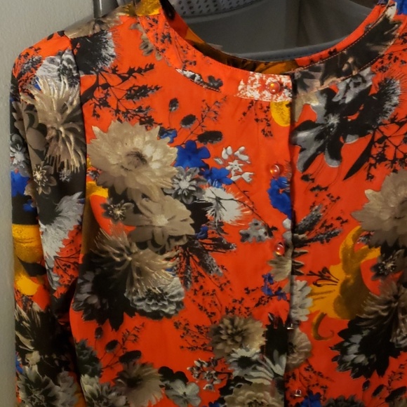 Zara floral blouse - Picture 2 of 6